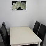 Pri Auparku * Πιεστάνυ