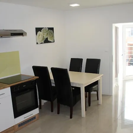 Pri Auparku Piest'any