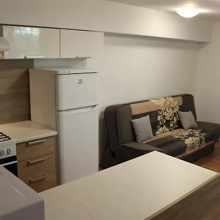 Apartman Pri Auparku Pöstyén